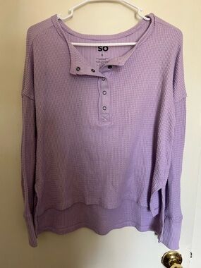 SO Lavender Waffle Henley Pullover